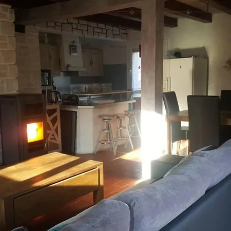 Maison Proche Embrun Holiday home Baratier